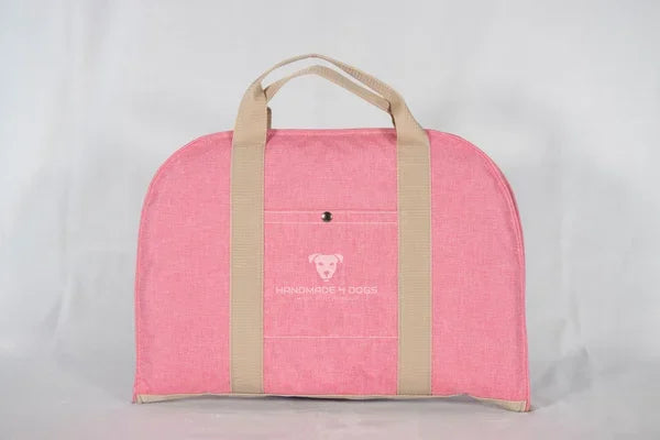 Hunde-Reisebett-Hundereisebett-in-rosafarbenem-Outdoor-Stoff-in-Leinenoptik-mit-beigen-Griffen-handgefertigt-von-handmade-4-dogs
