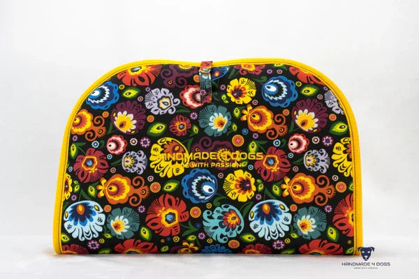 DogBedToGo - Light, ungarisches Blütendesign