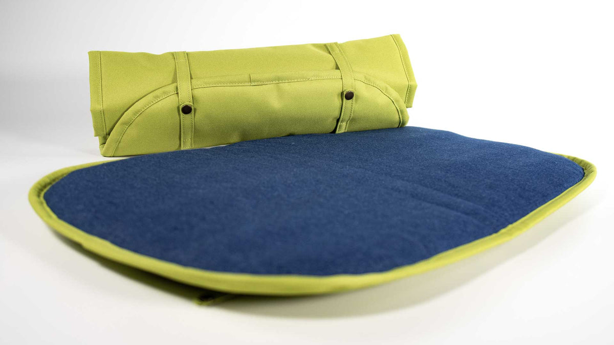 Dog Bed To Go LIGHT | Lovebird & Denim