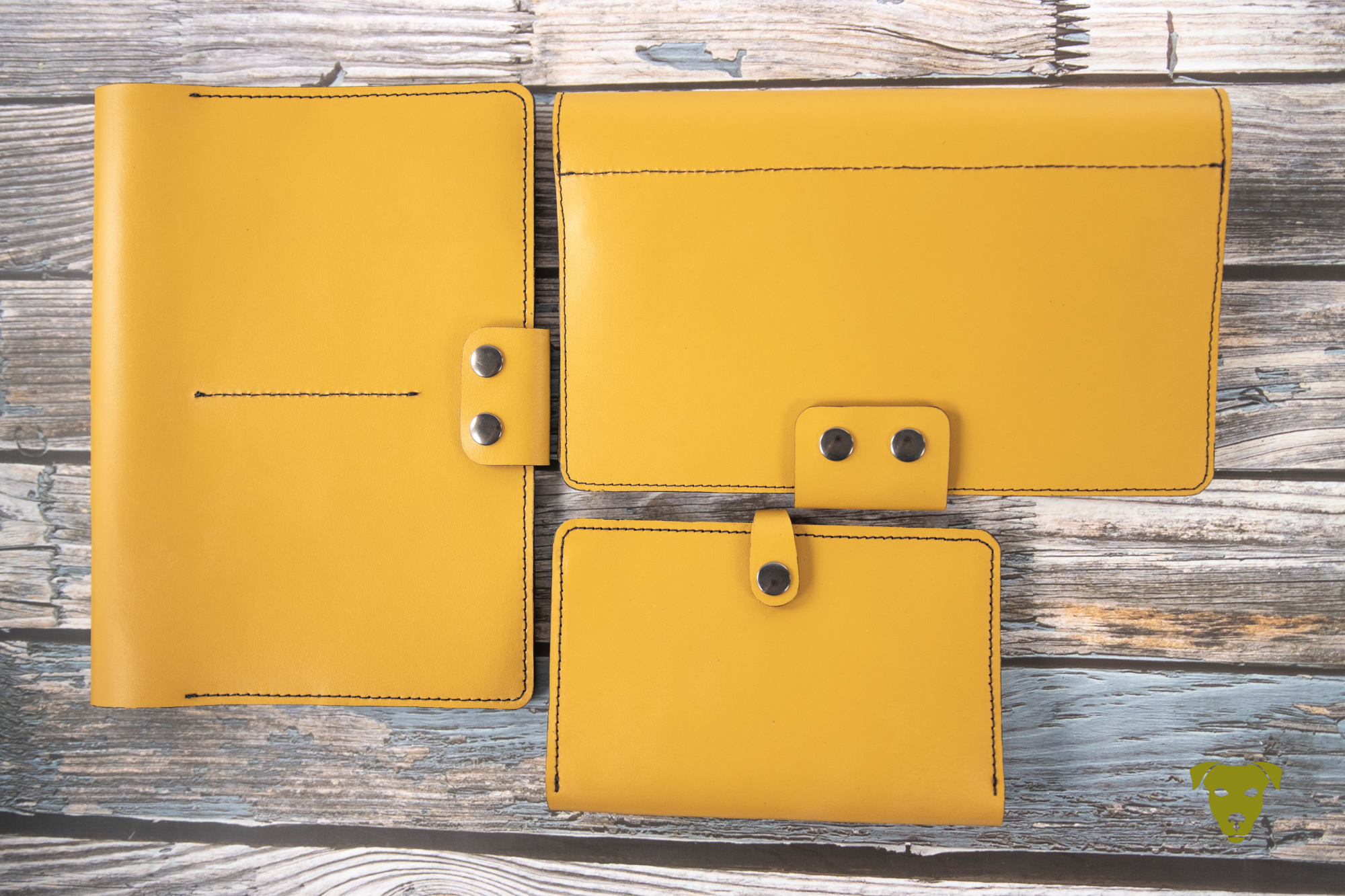 Travel Wallet MAISGELB für 4 Pässe
