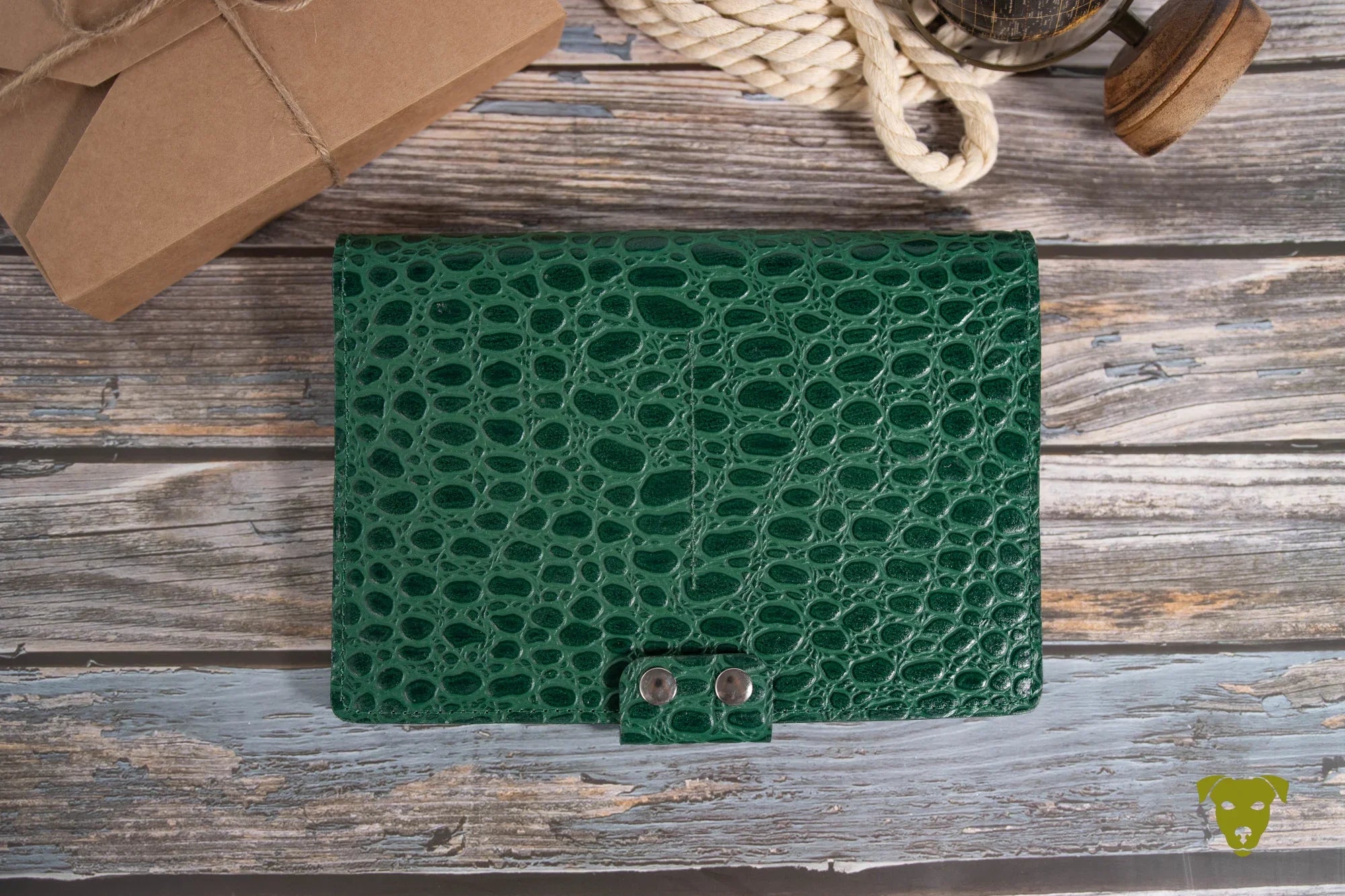 Travel Wallet KROKO GRÜN, für 4 Pässe