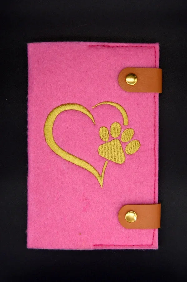 Impfpasshülle "Pfotenherz - gold"