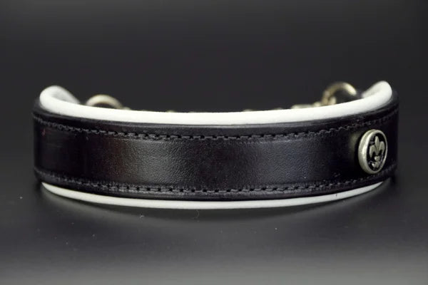 Riemen Halsband, Hunde Halsband handgefertigt, Halsband Konfigurator, DIY Hundehalsband, Riemen Halsband handmade-4-dogs, Zierniete Fleur de Lys