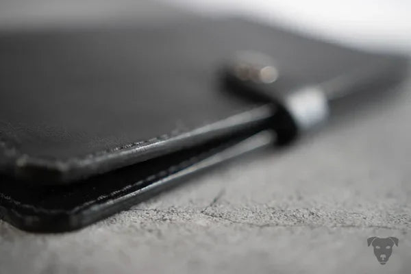 Impfpasshülle handgefertigt aus Leder für deinen Hund