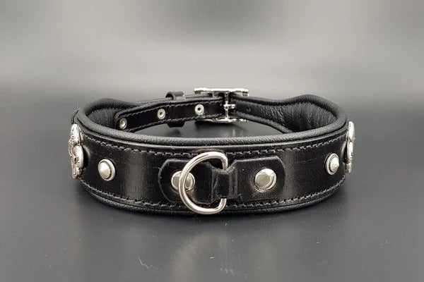 Riemen Halsband, Hunde Halsband handgefertigt, Halsband Konfigurator, DIY Hundehalsband, Riemen Halsband handmade-4-dogs, Fleur de Lys Beschläge
