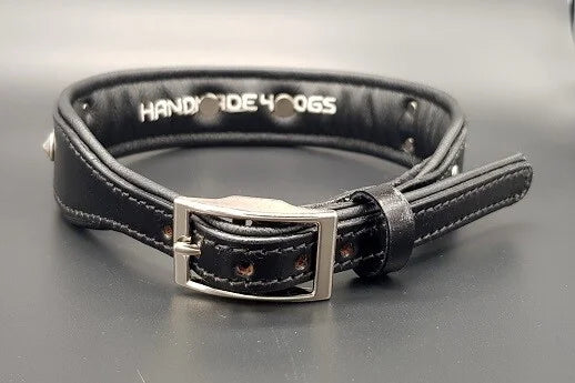 Riemen Halsband, Hunde Halsband handgefertigt, Halsband Konfigurator, DIY Hundehalsband, Riemen Halsband handmade-4-dogs, Fleur de Lys Beschläge
