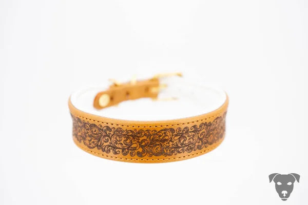 Hundehalsband feinst bestickt, handgefertigte Hundehalsbänder aus Meisterhand. Fettleder Halsband, Riemen Halsband oder klassisches Nappa Halsband, mit Lasergravur, Heiß Geprägt oder feinst bestickt, handmade-4-dogs
