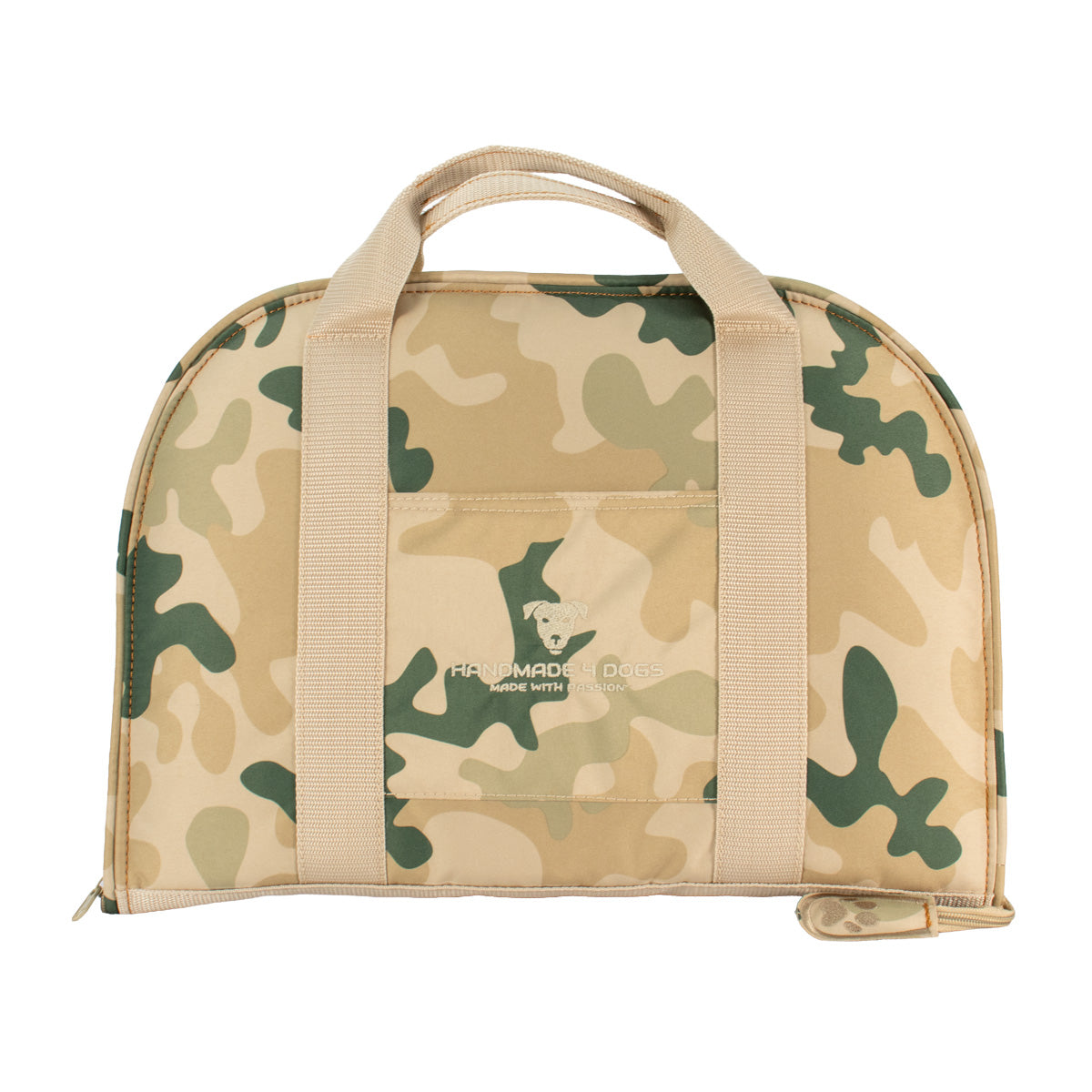 Handgefertigtes Dog Bed To Go Hundereisebett in Desert-Camouflage mit sandfarbenen Nylon-Tragegurten, Fronttasche und beigem Reißverschluss.