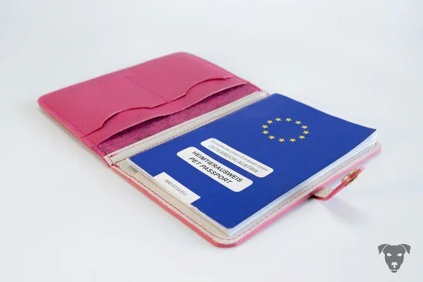 Impfpasshülle für Hunde, EU-Heimtierausweishülle PINK&PINK Kronen Stick