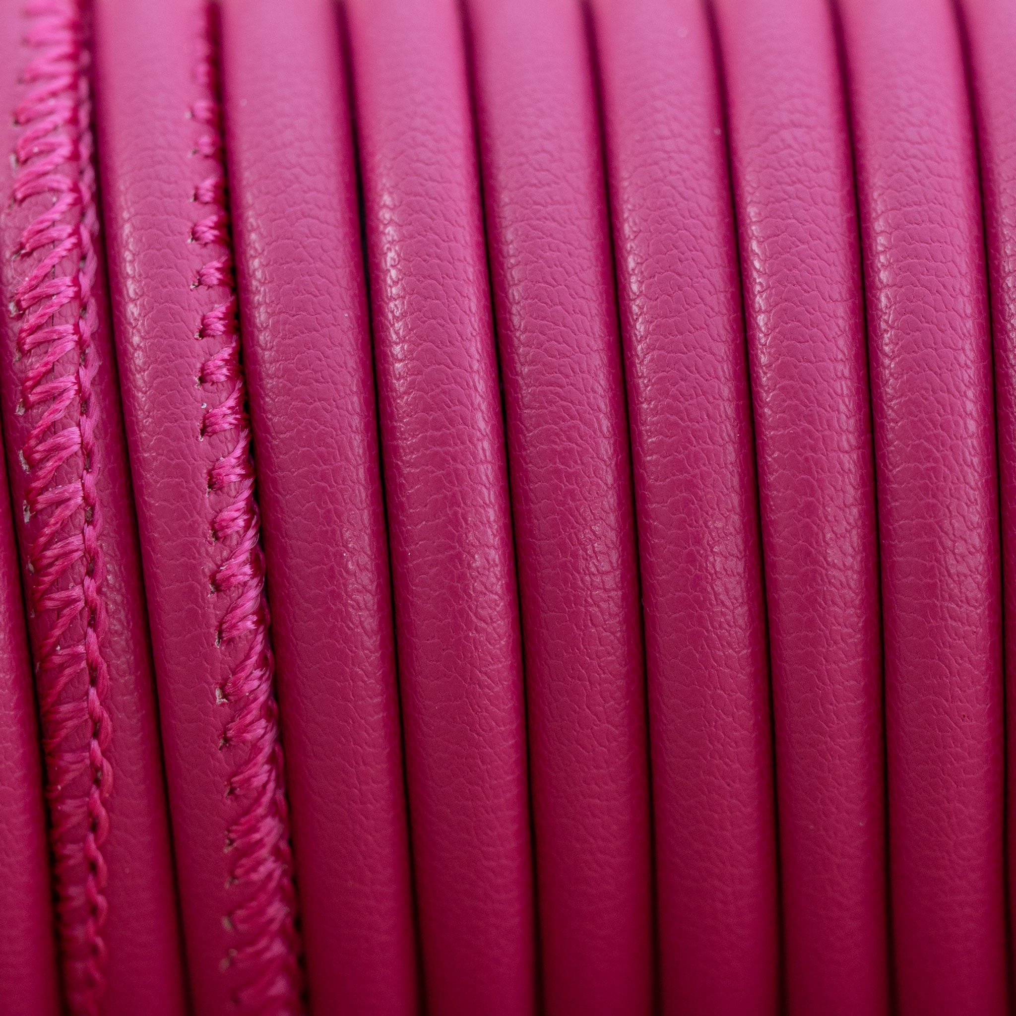 makro ansicht lammnappa schmuckkordel pink