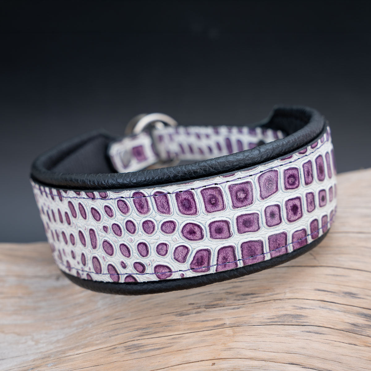 Lederhalsband Kroko-Optik "Weiß & Lila" mit Lederzug-Stopp (5cm Breit)