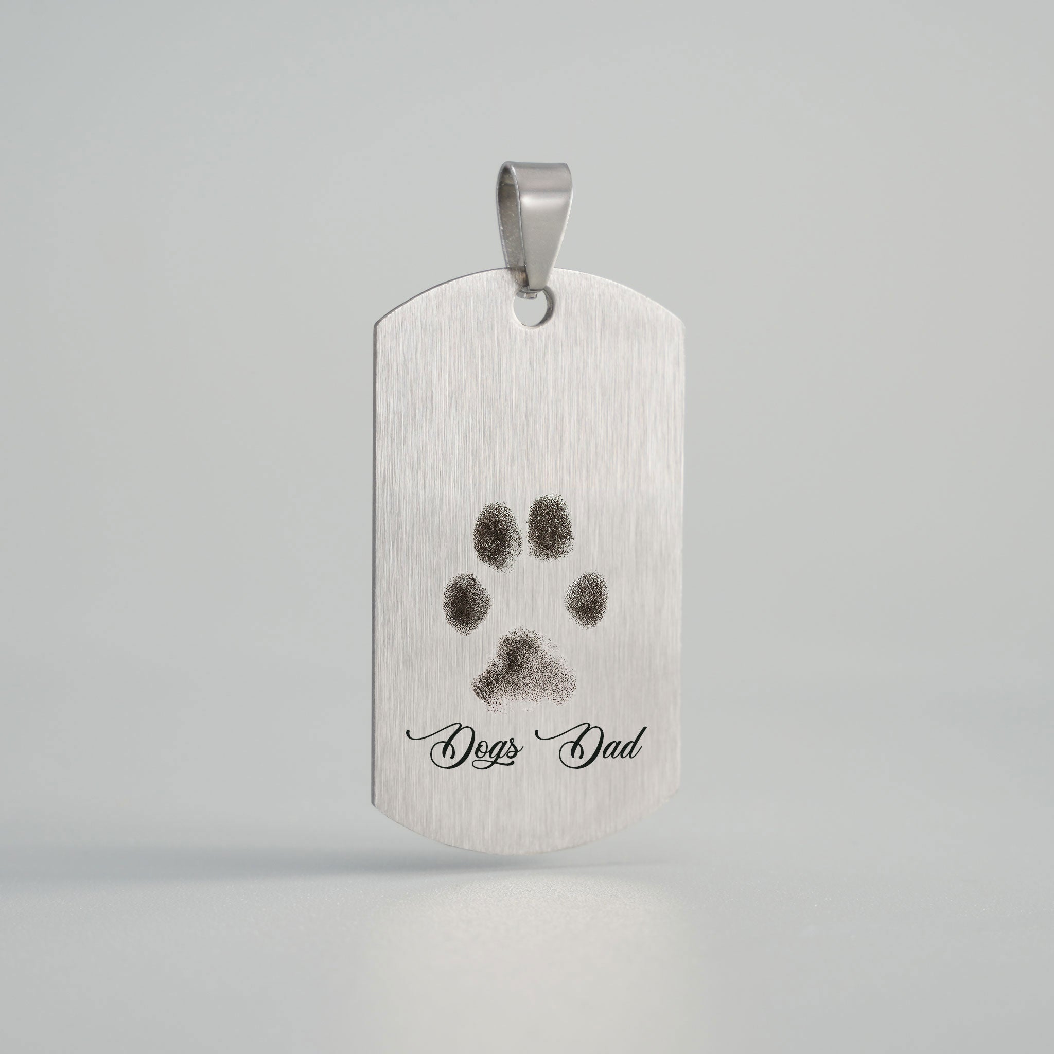 Personalisierte Kette mit Pfotenabdruck und Text Dogs Dad auf Edelstahl
