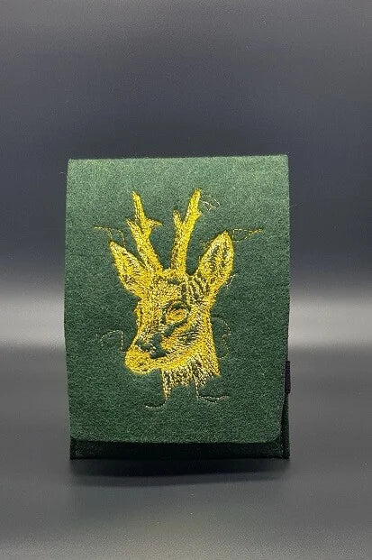 Vaccination certificate cover “Roebuck”