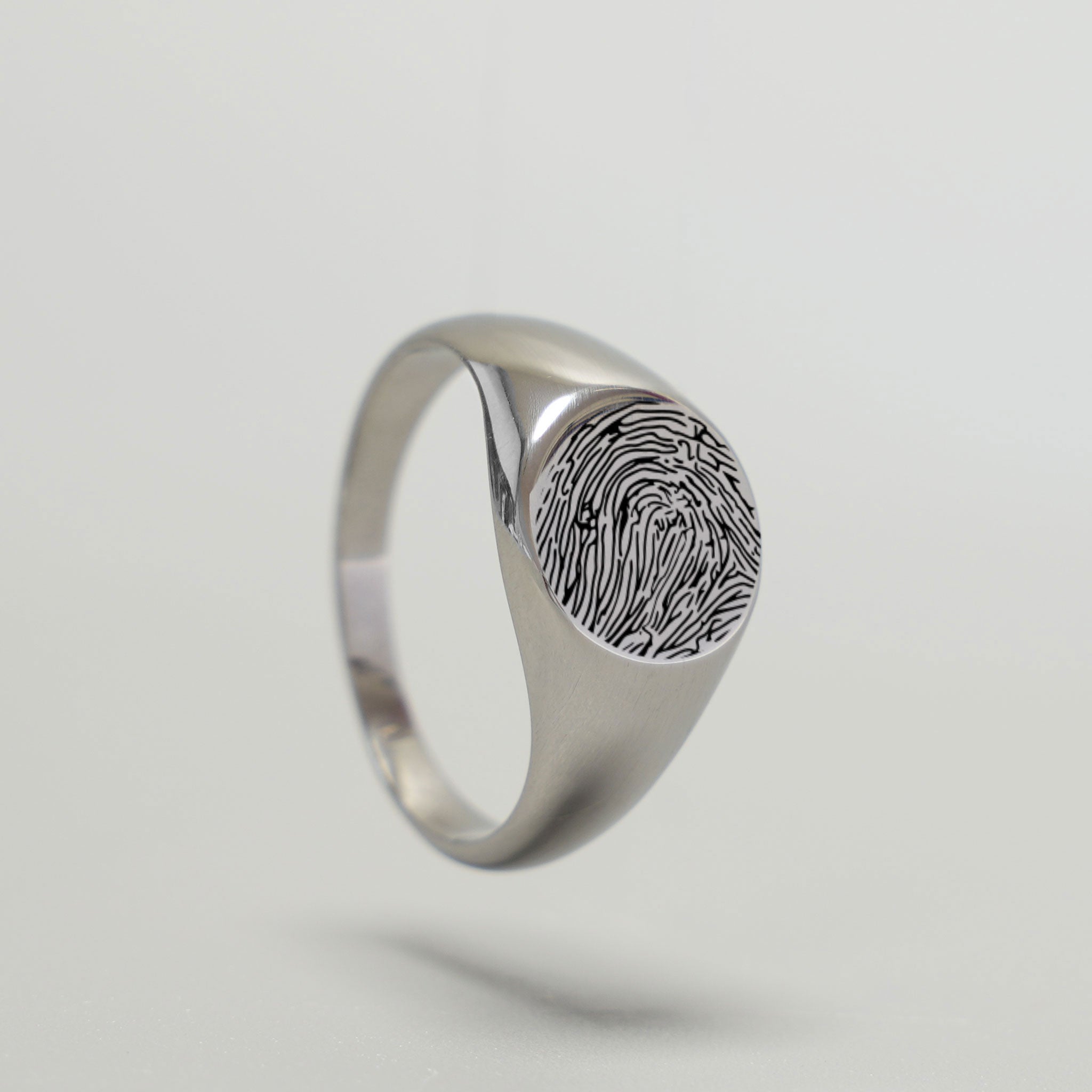 Personalisierter Siegelring Silber mit individuellem Fingerabdruck