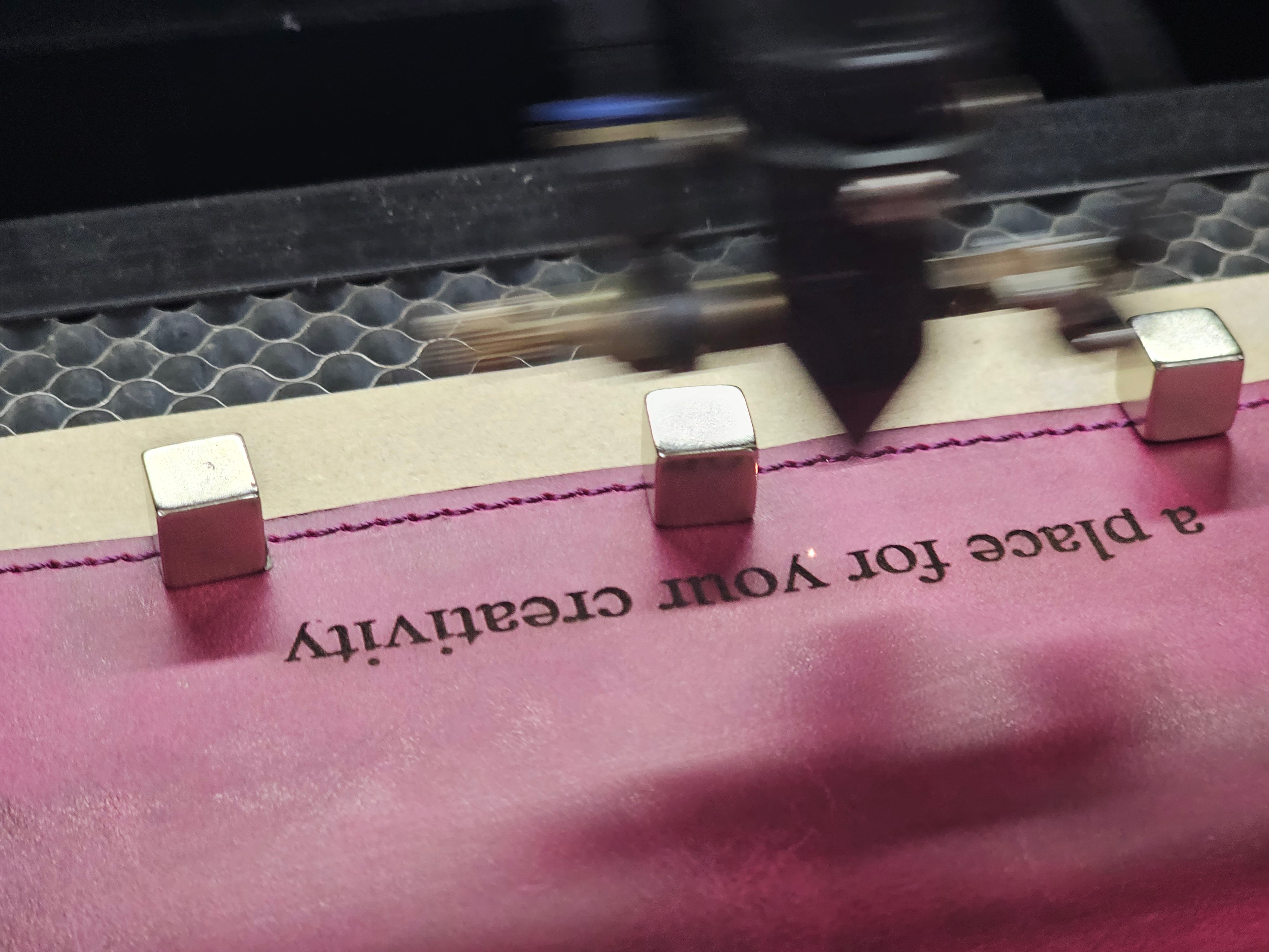 Notizbuch Cover für B5, crazy horse magenta