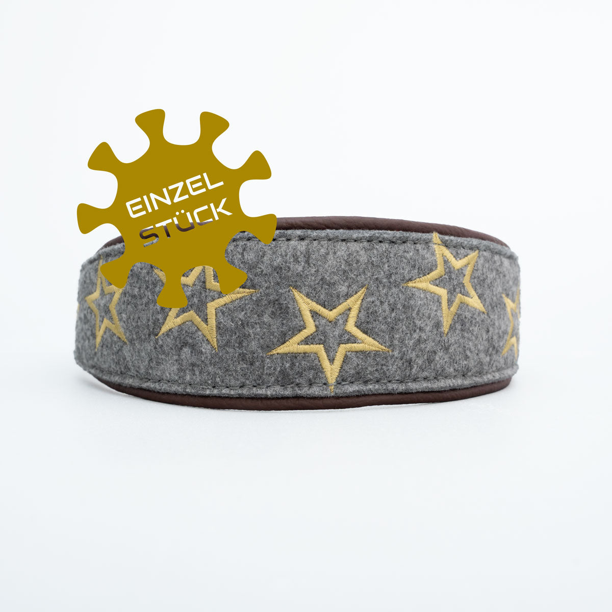 Einzelstück Badge Windhundhalsband grau braun mit goldenen Sternen Vorderansicht