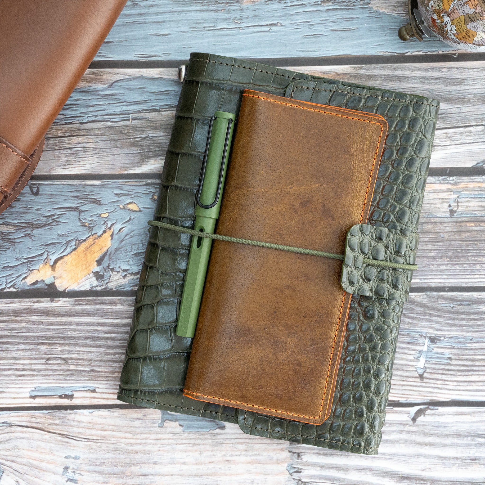 Traveler's Notebook in Kroko