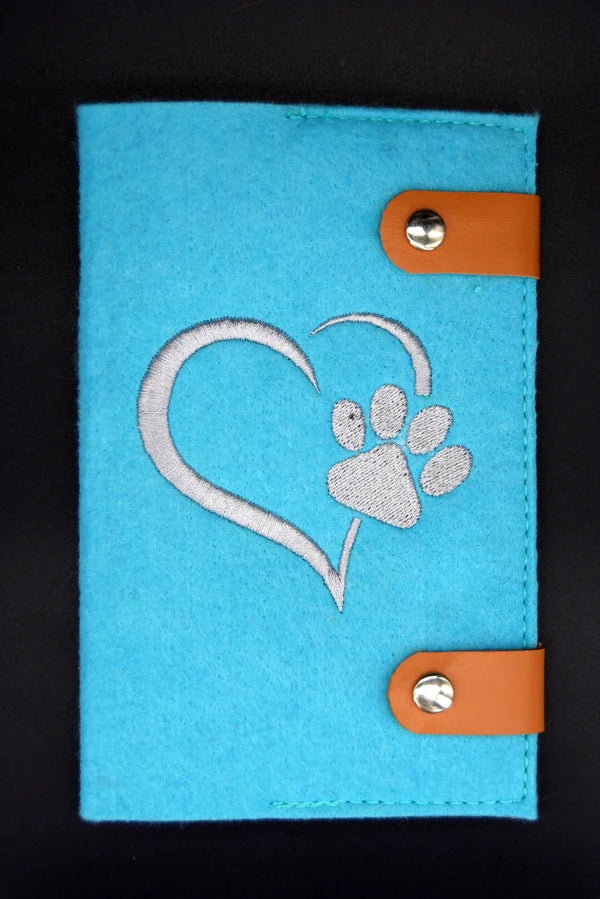 Vaccination certificate cover "Paw Heart - silver"