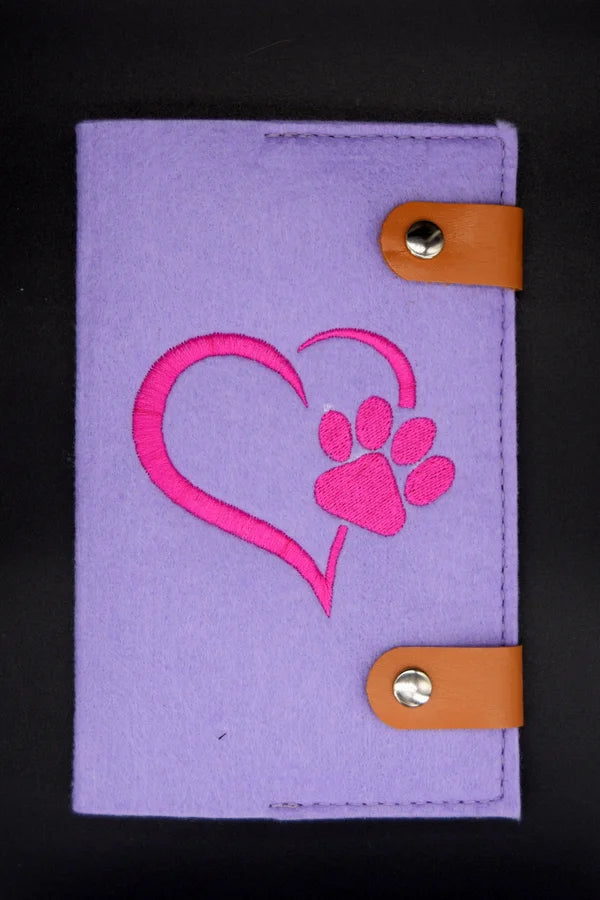Vaccination certificate cover "Paw Heart - pink"