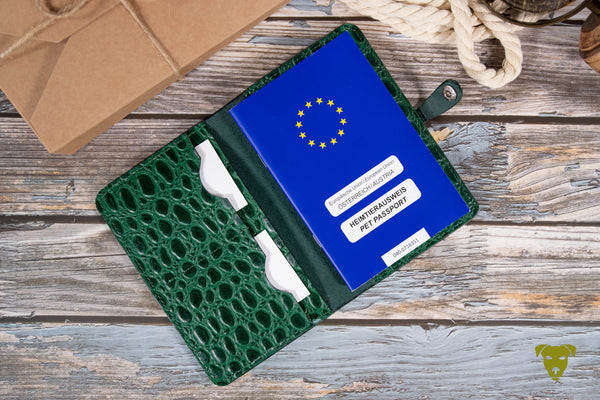 EU pet passport cover CROKO - GREEN