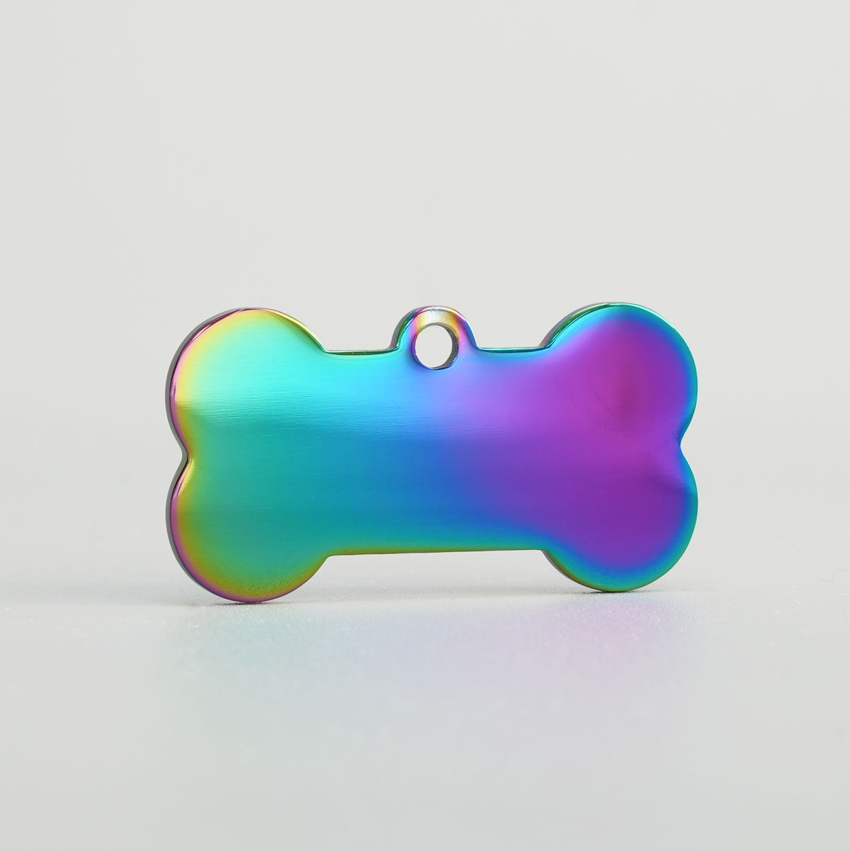 Hundemarke Knochen Edelstahl in Rainbow Regenbogen Optik