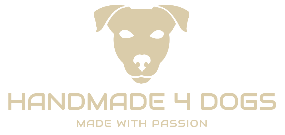 handmade-4-dogs-Logo, goldener Terrier Kopf und Schriftzug handmade 4 dogs, made with passion