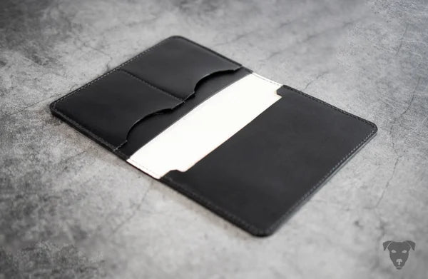 PASSPORT COVER black/offwhite